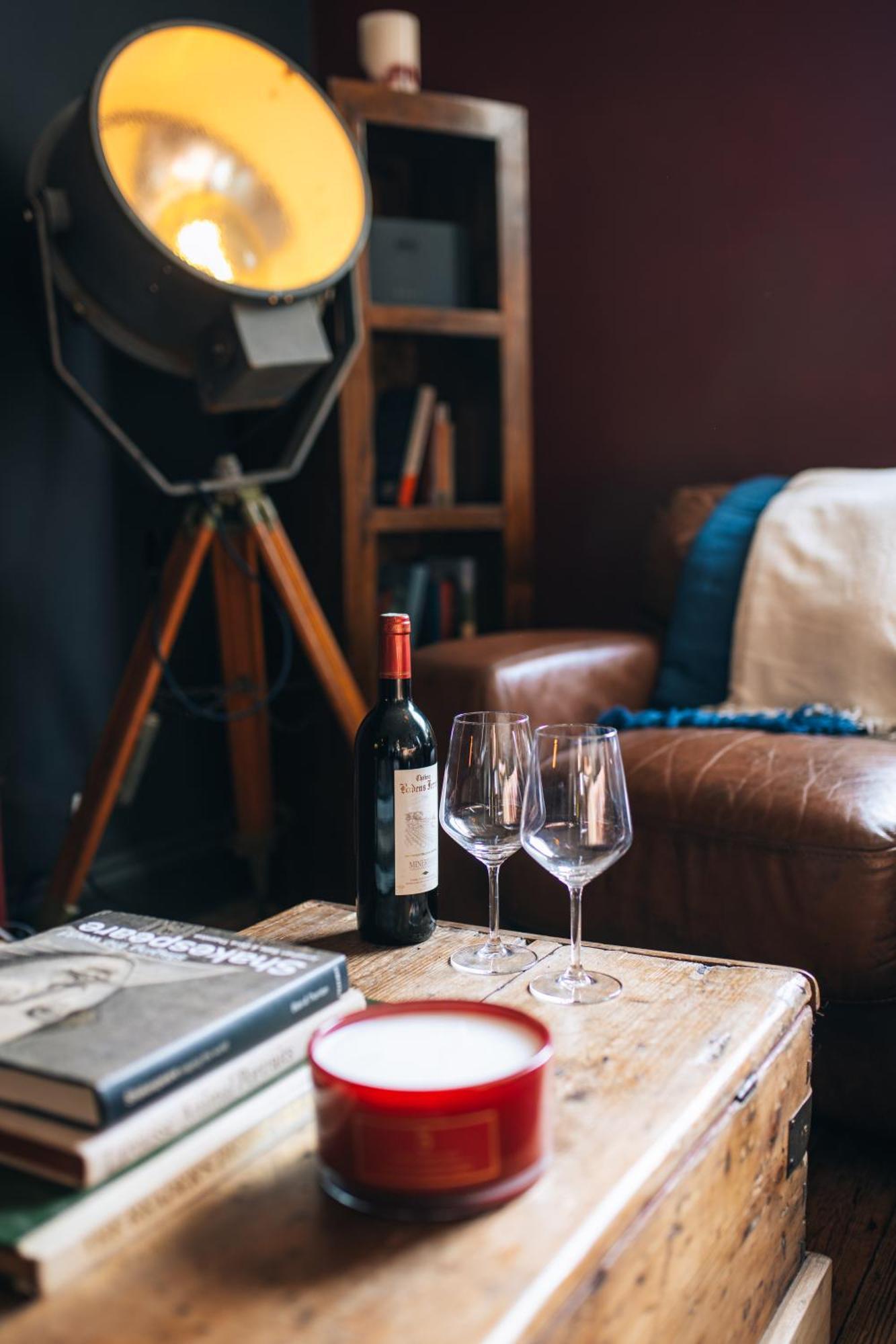 The Bolt Hole - Stratford Upon Avon - Central - Free Offstreet Parking - 2 Bed Luxury Apartment 外观 照片